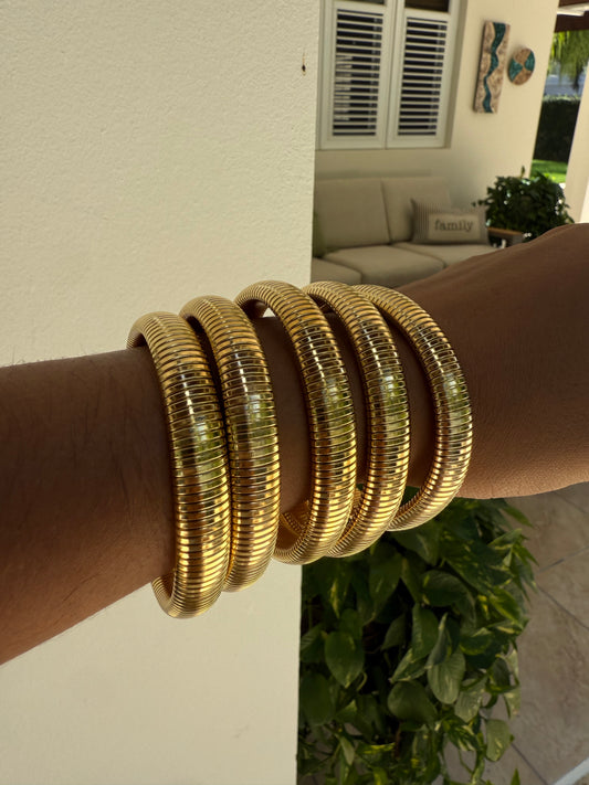 Safira Gold Bangles