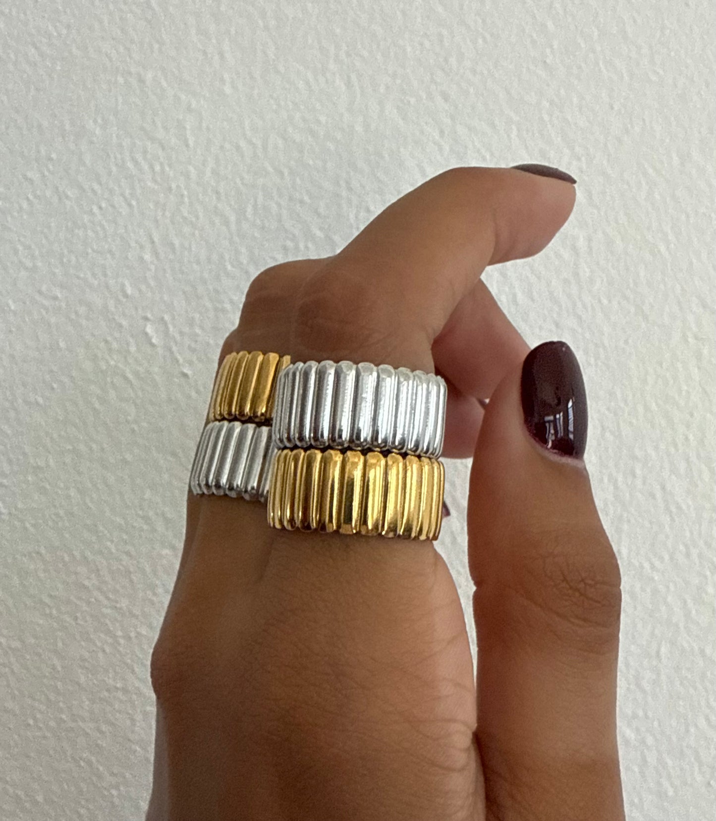 Ernesta Ring
