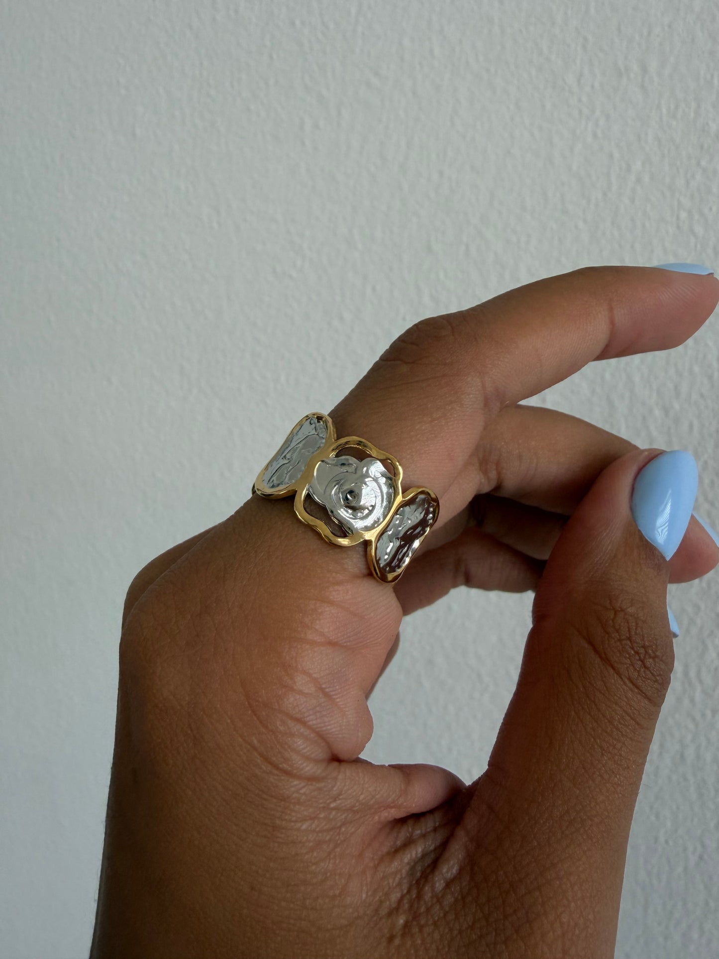 Greta Ring