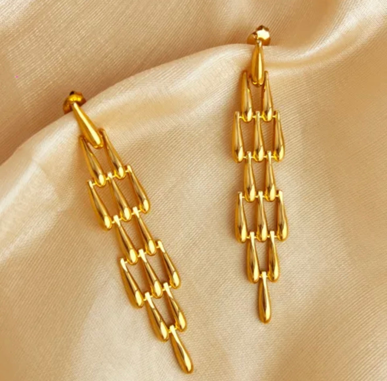 Helena Earrings