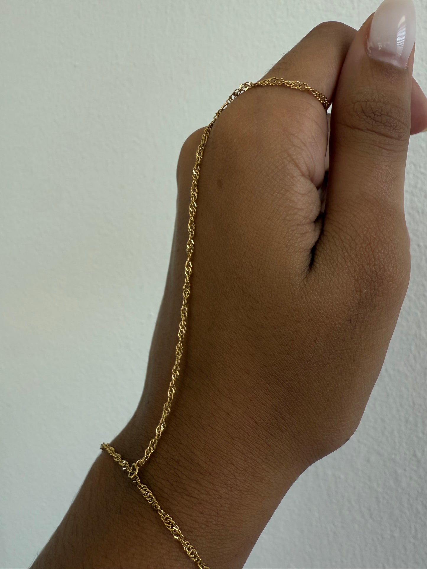 Rocio Hand Chain