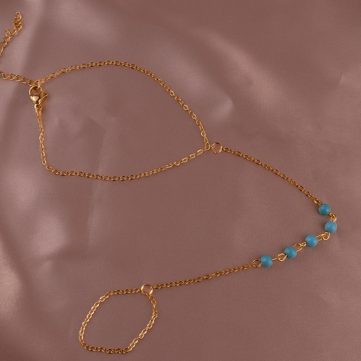 Xaviela Hand Chain